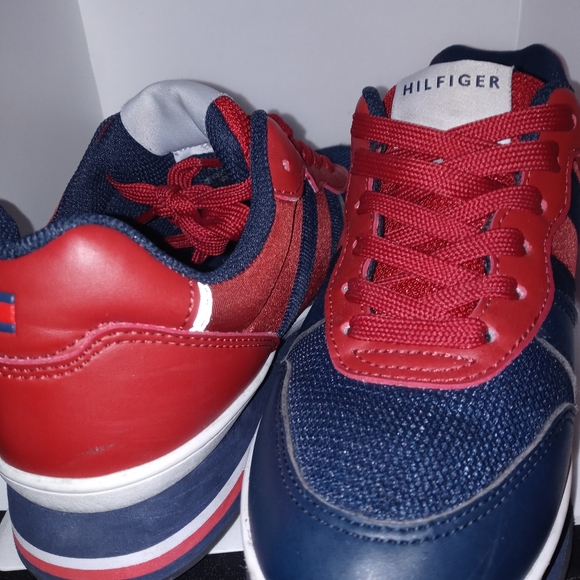 Shoes - Picture 5 of 7